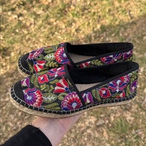 FABIOLAS espadrille floral embroidered flats handcrafted in Spain
